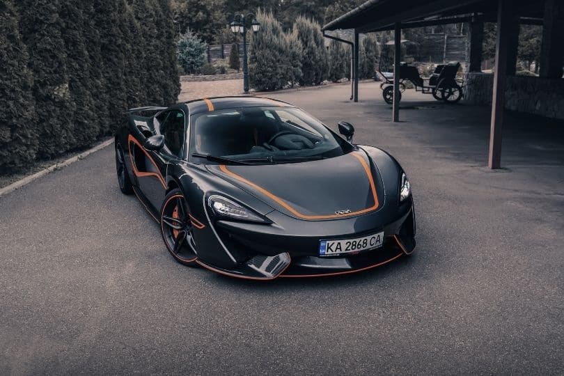 mclaren 570s camping les chhenes verts